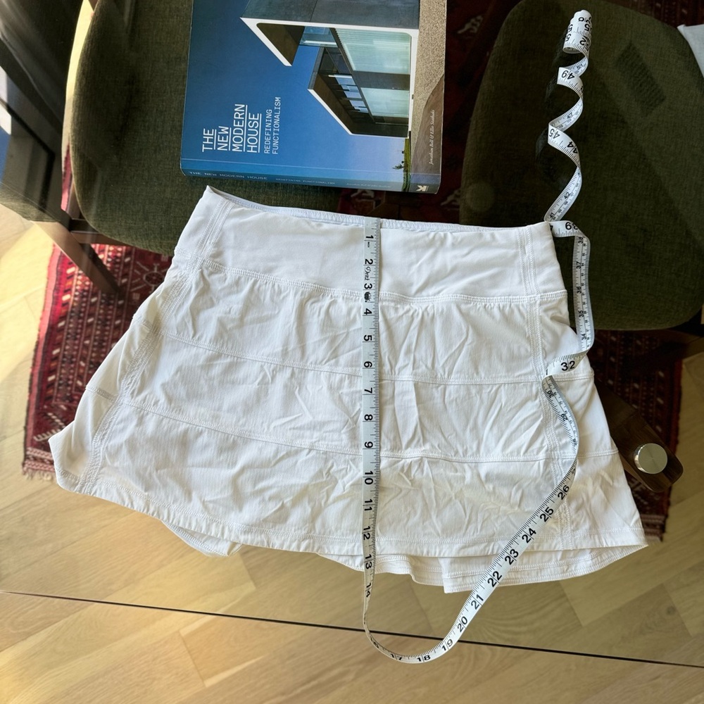 Lululemon Skort Women’s Size 4 Pace Rival Mid Rise, White